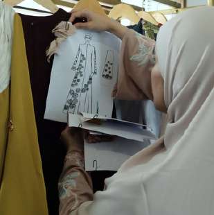 Sketching an abaya design