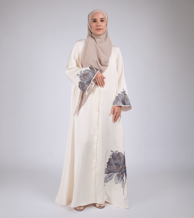 Safiyya in Ivory
